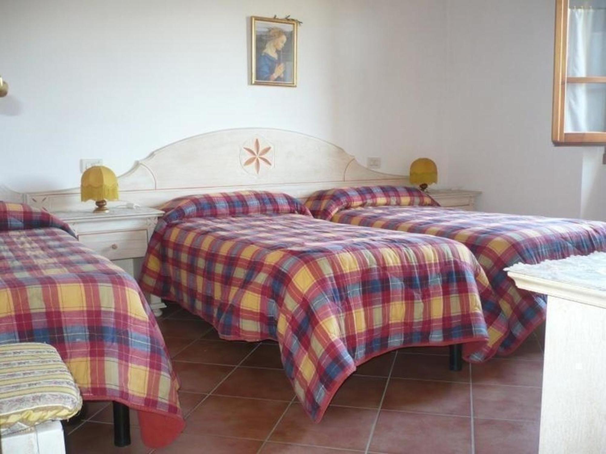 Charmantes Ferienhaus In Piani Della Rugginosa Mit Grossem Garten Reggello Esterno foto