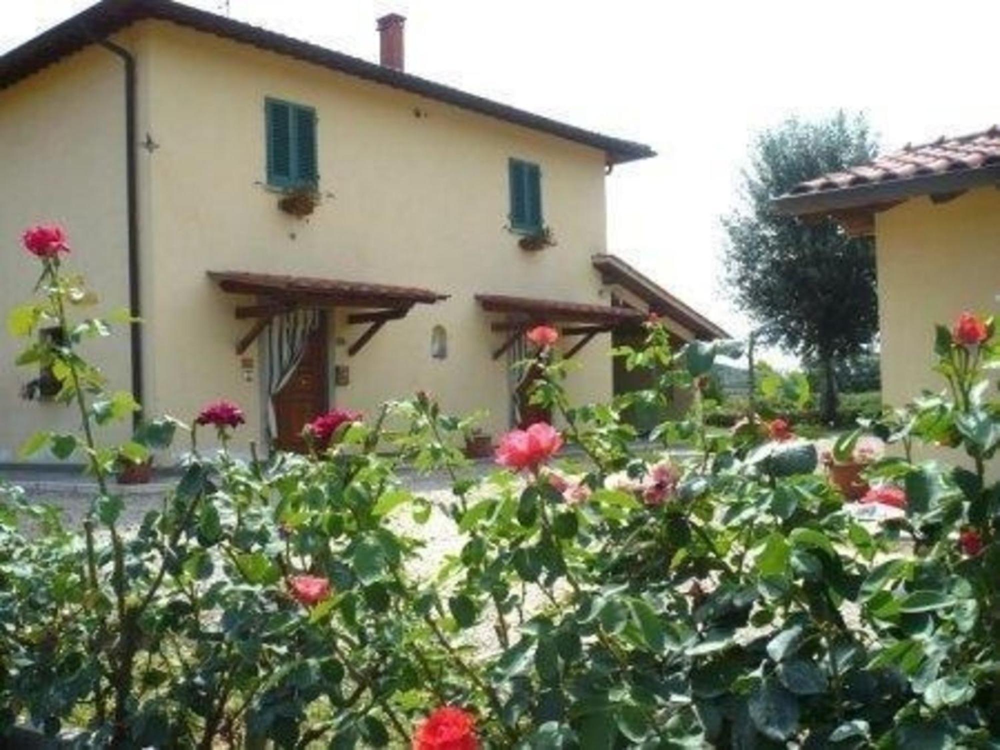 Charmantes Ferienhaus In Piani Della Rugginosa Mit Grossem Garten Reggello Esterno foto